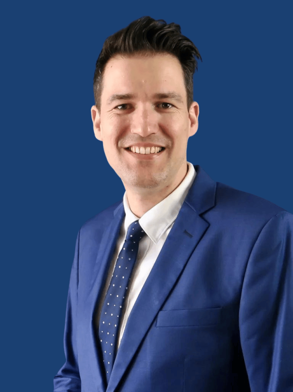 Amir Campos Reviriego